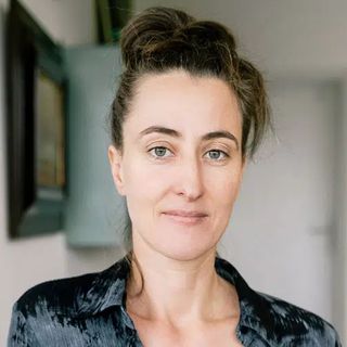 Dr. Simone Miller Dr. Simone Miller